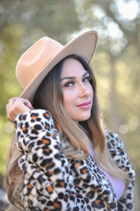 Love Magnet Cosmetics- Founder, Jackie Cruz- Products include innovative beuaty products, magnetic lashes, magic adhesive for lashes, instant hair removers and more- Cruelty Free Products that save our customers time and money